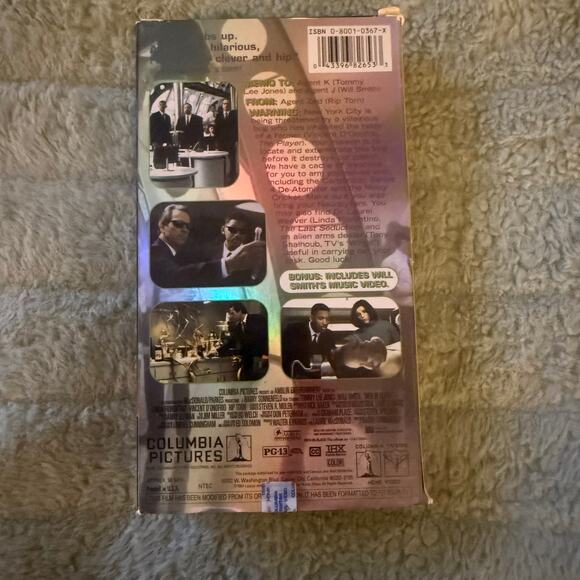 Men in Black VHS (1997) • Will Smith & Tommy Lee Jones • Sci-Fi Action Classic - Picture 2 of 3
